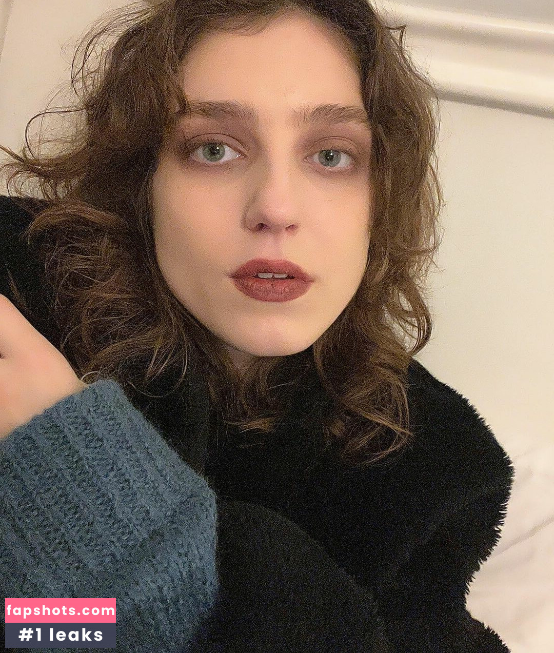 Jasmine van den Bogaerde gallery photo #26