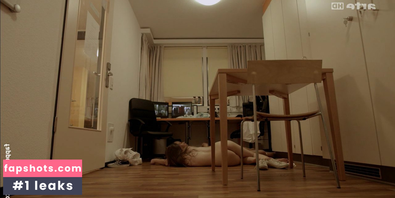 Jasna Fritzi Bauer Nude Leaks OnlyFans Photos #41 - LeakJerk