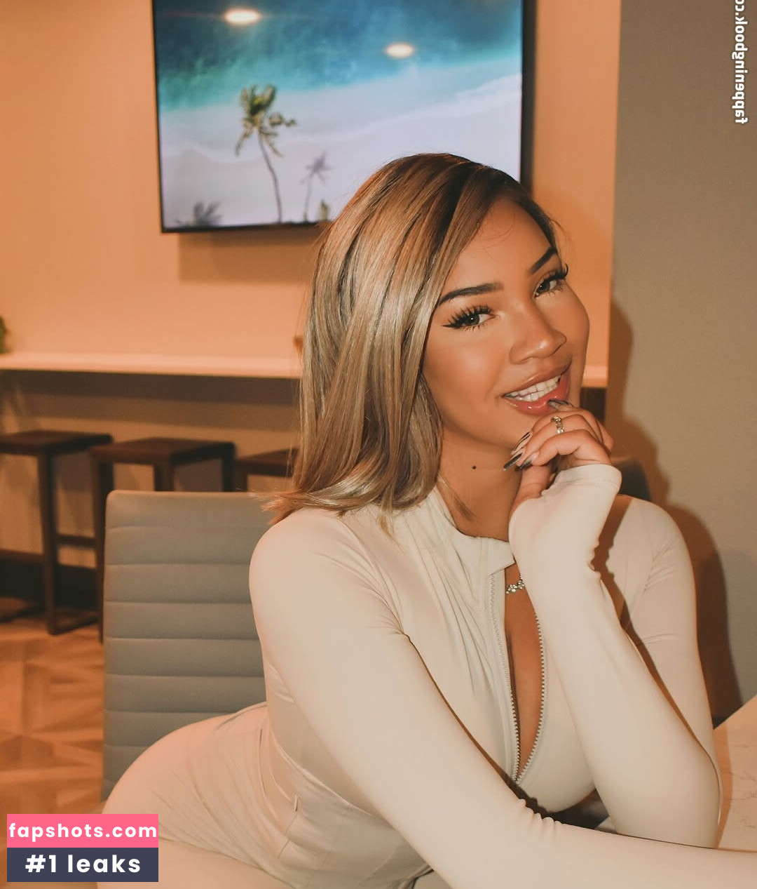 Jayde Chanda gallery photo #4