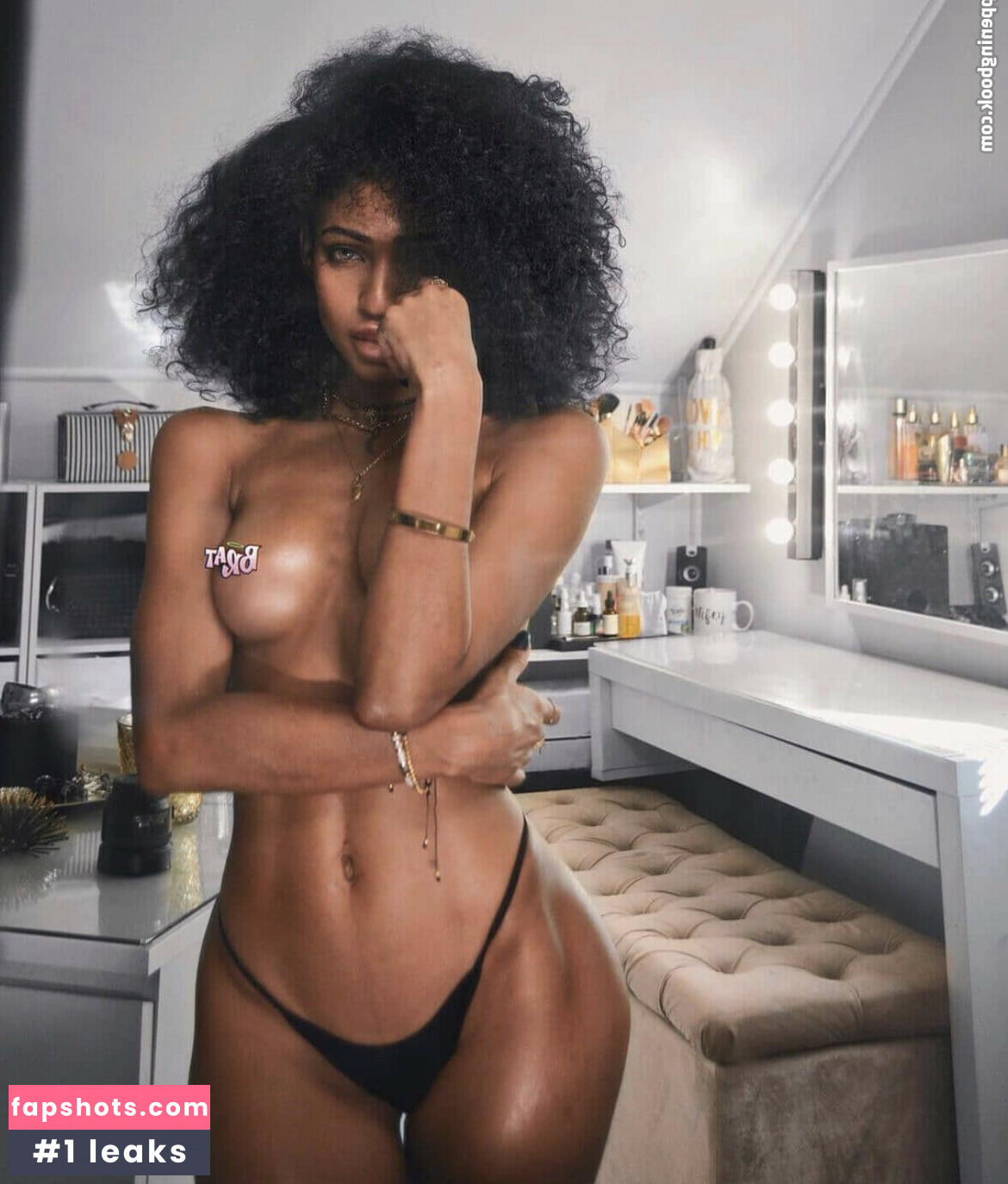 Jaye Carrero gallery photo #23