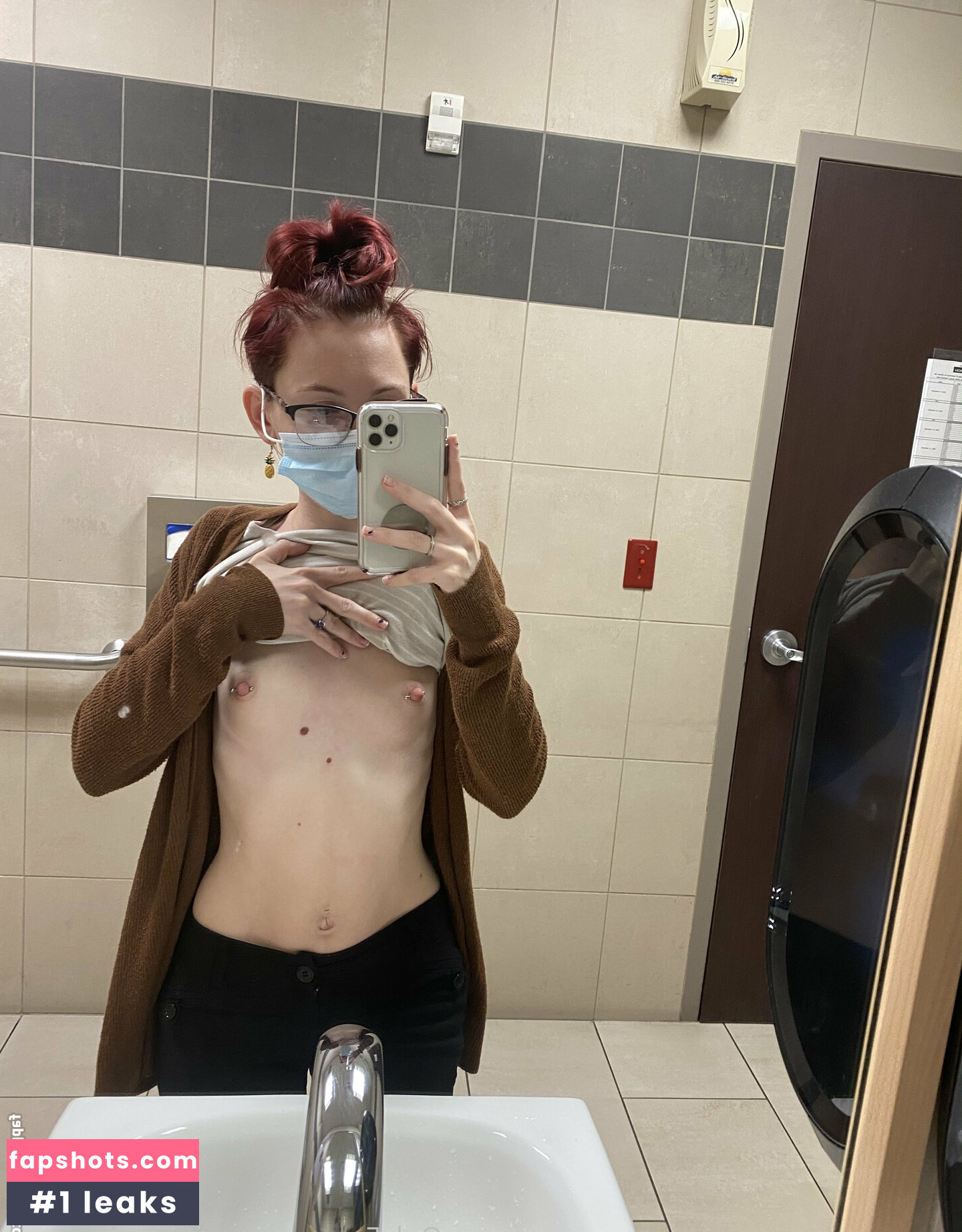 jaymee_pineapple Filtración Desnuda OnlyFans Foto #9 - Fapshots