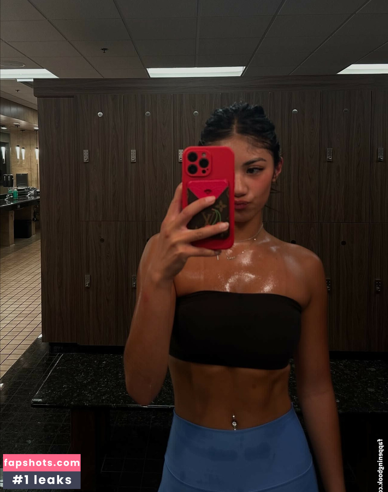 Jayna Hughes gallery photo #2