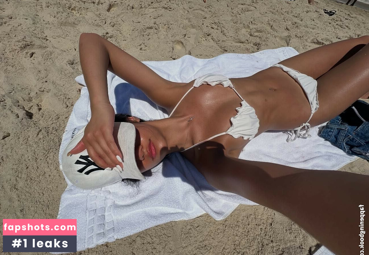 Jayna Hughes gallery photo #8