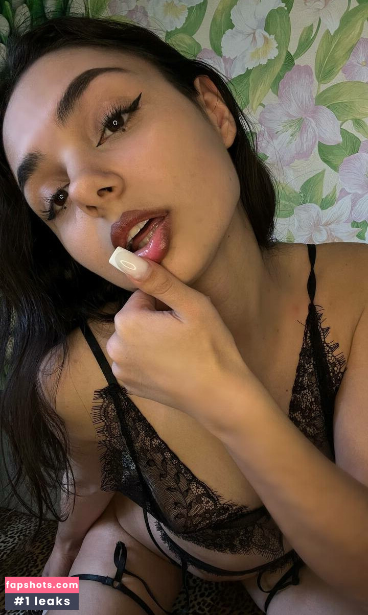 jaynique gallery photo #2