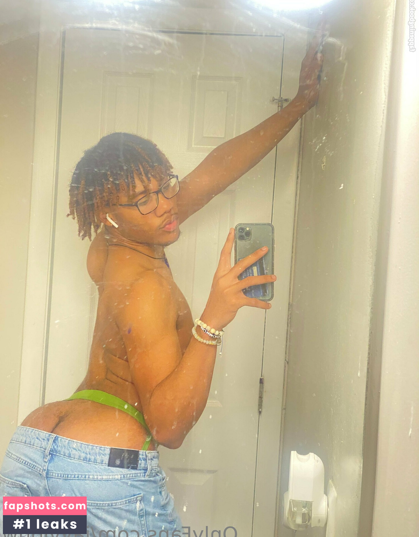 jayvionw gallery photo #17