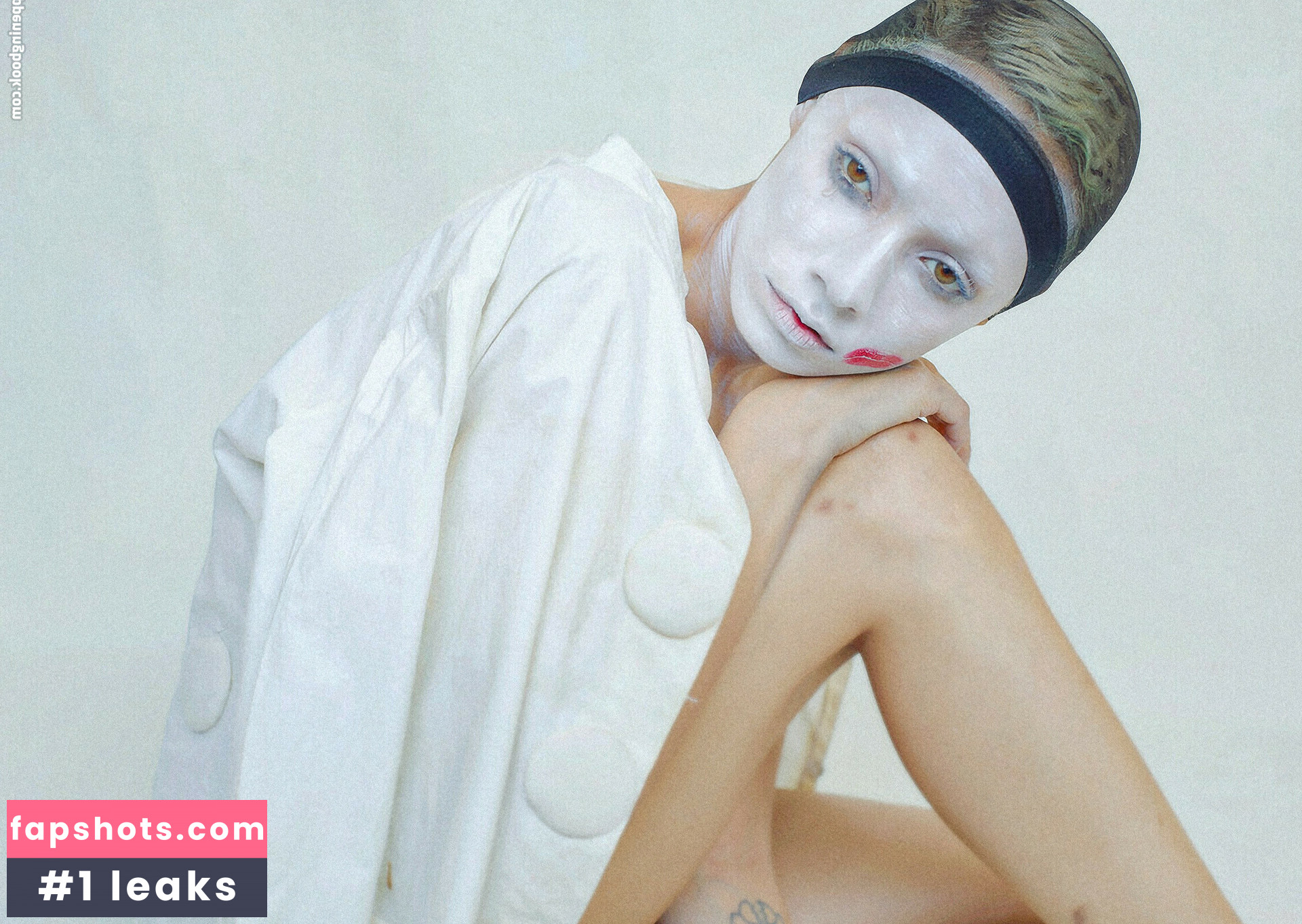 Jazelle Zanaughtti gallery photo #16