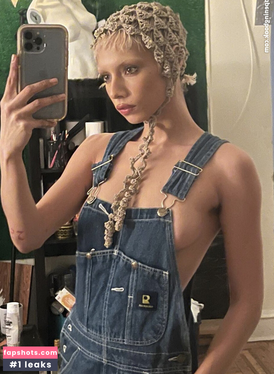 Jazelle Zanaughtti gallery photo #29