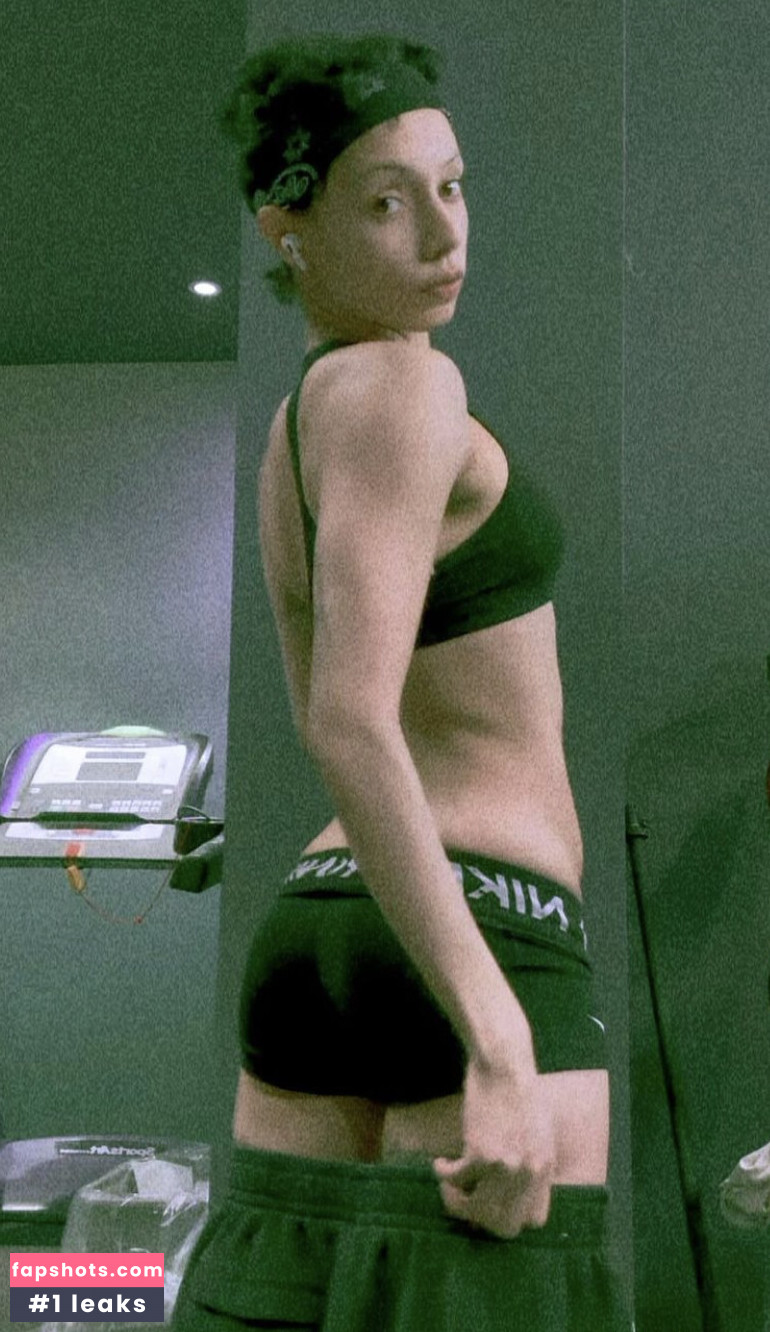 Jazelle Zanaughtti gallery photo #31