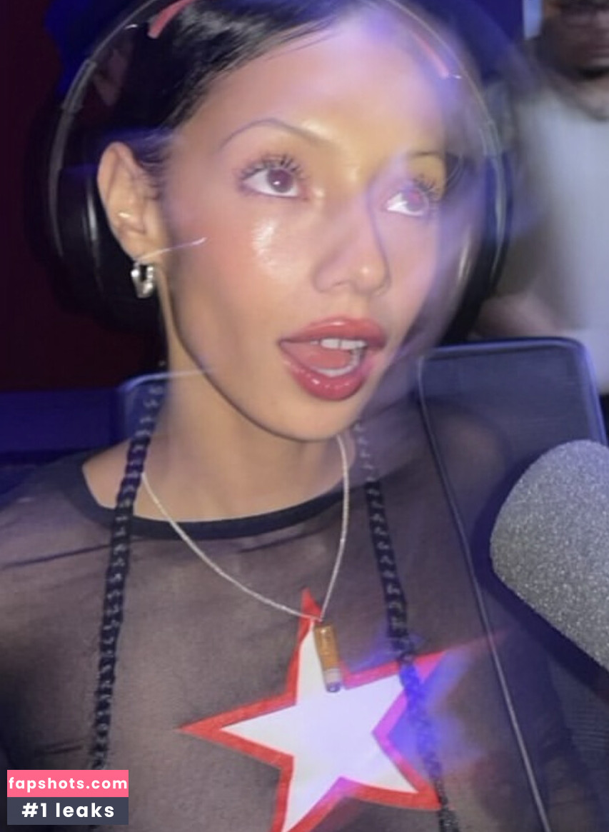 Jazelle Zanaughtti nude babe gallery