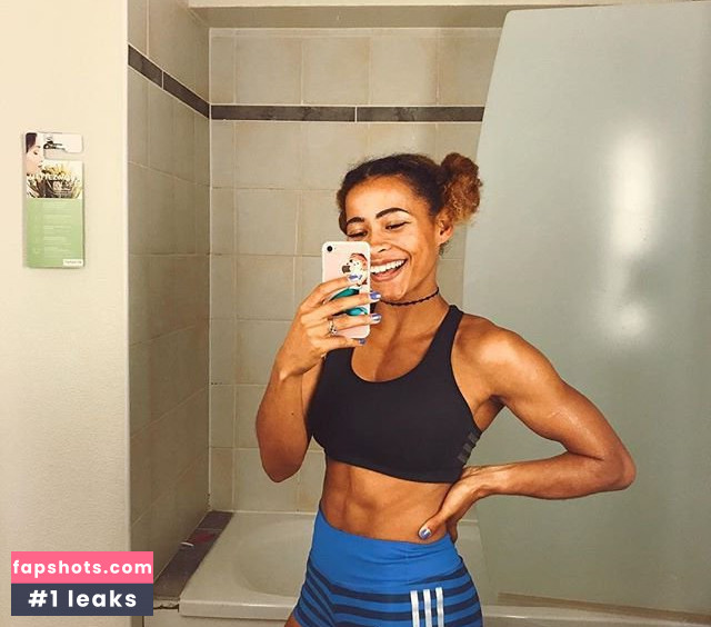 Jazmin Sawyers gallery photo #14