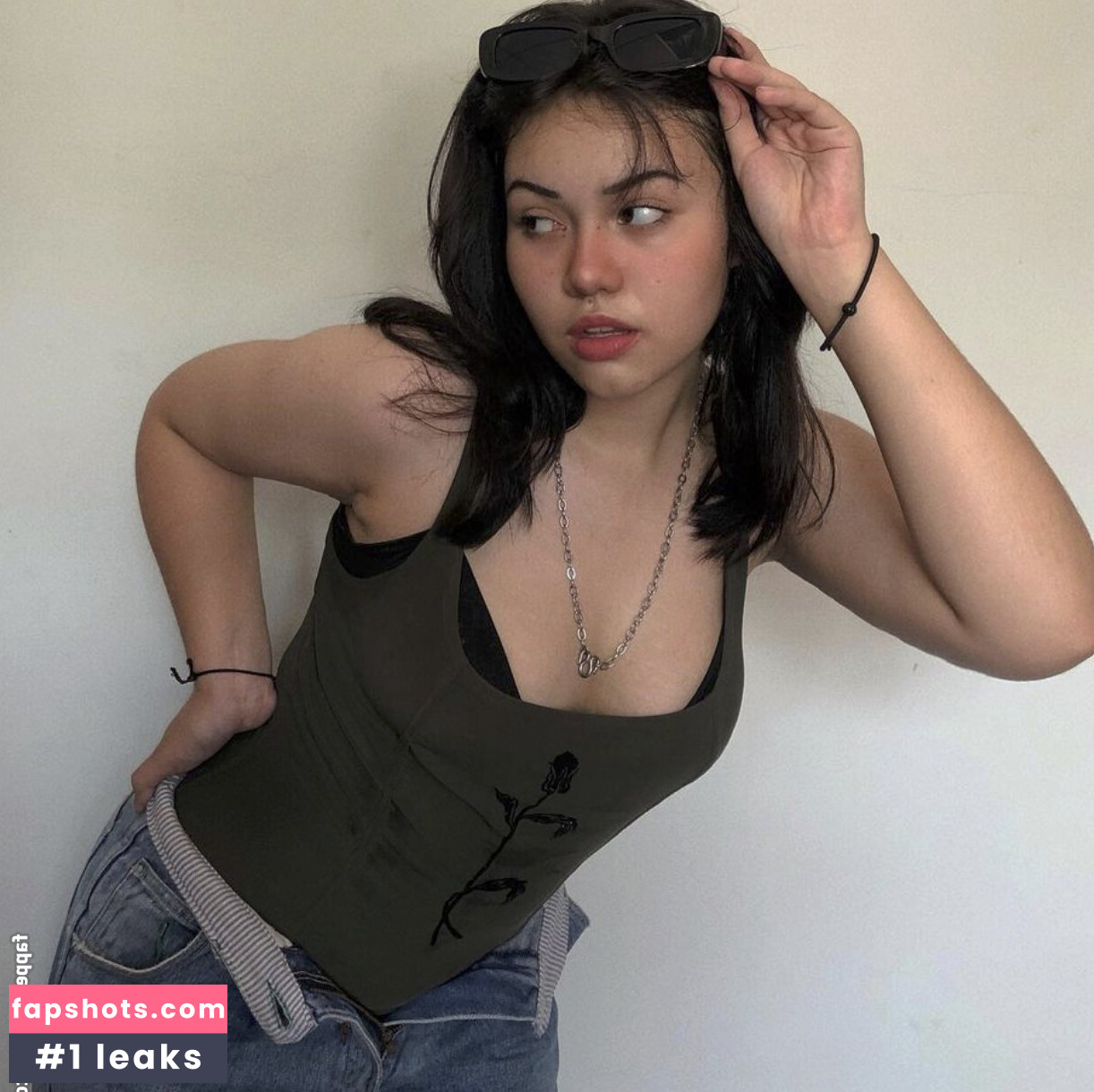 Jazzy Rosie gallery photo #2