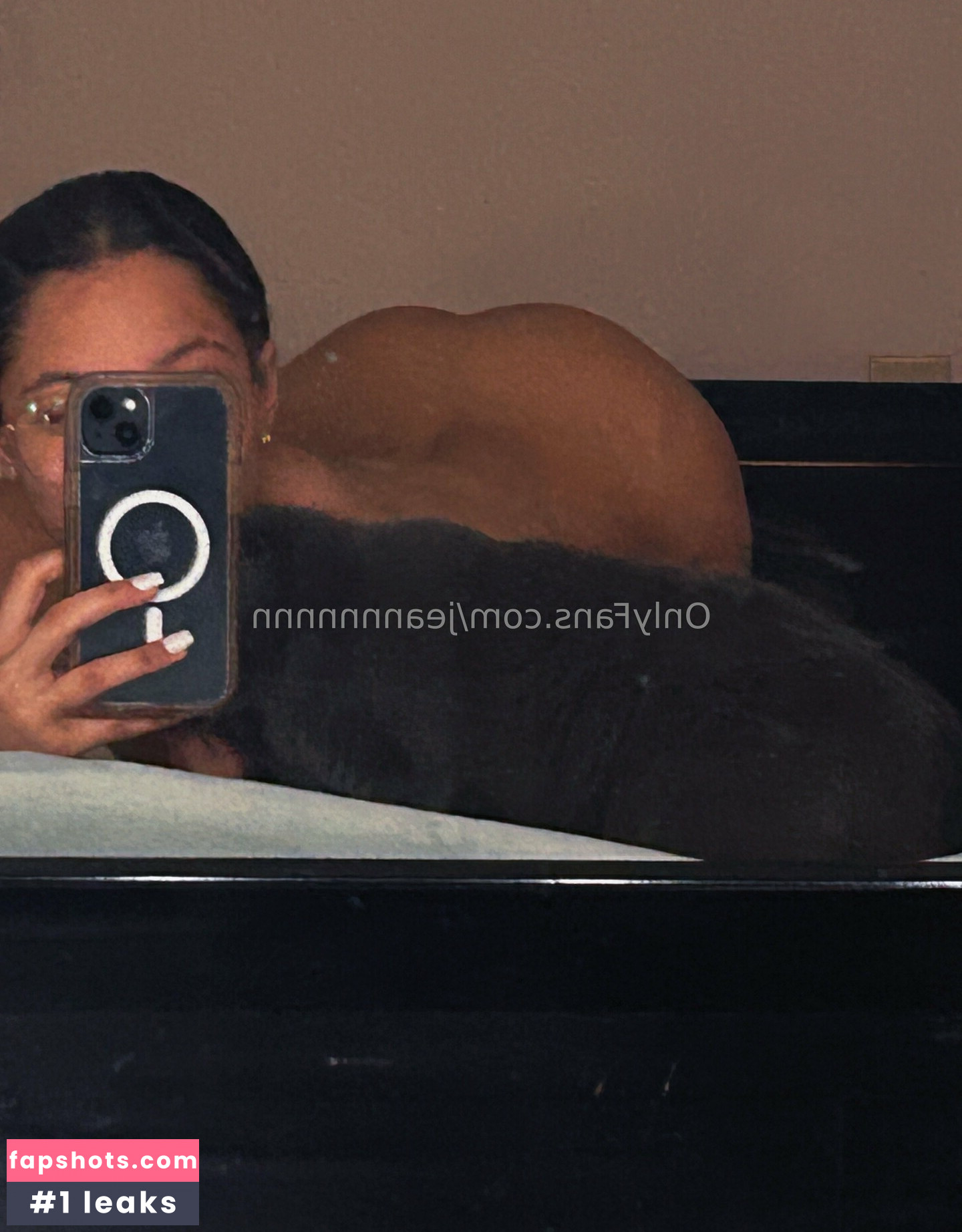 Jean Louie gallery photo #8