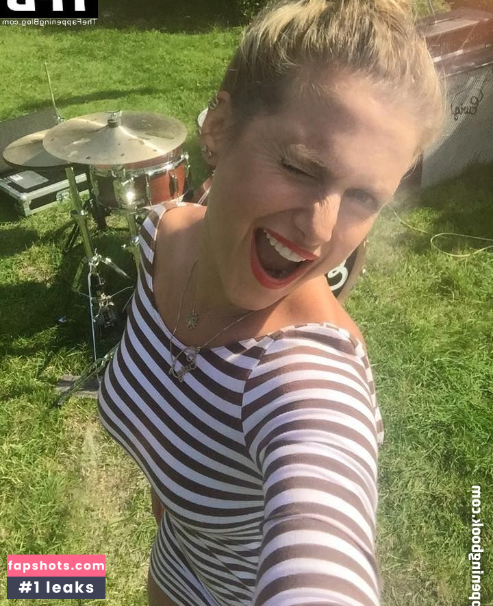 Jeanette Biedermann gallery photo #63