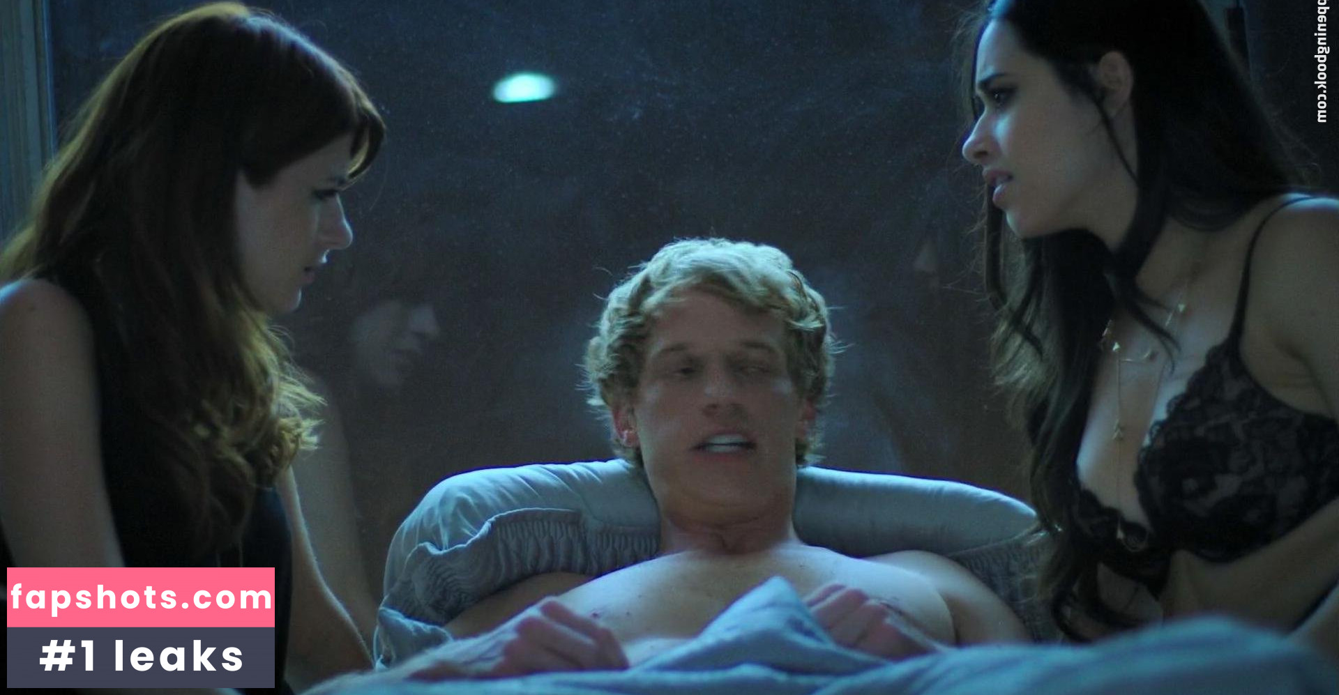 Jeanine Mason gallery photo #17