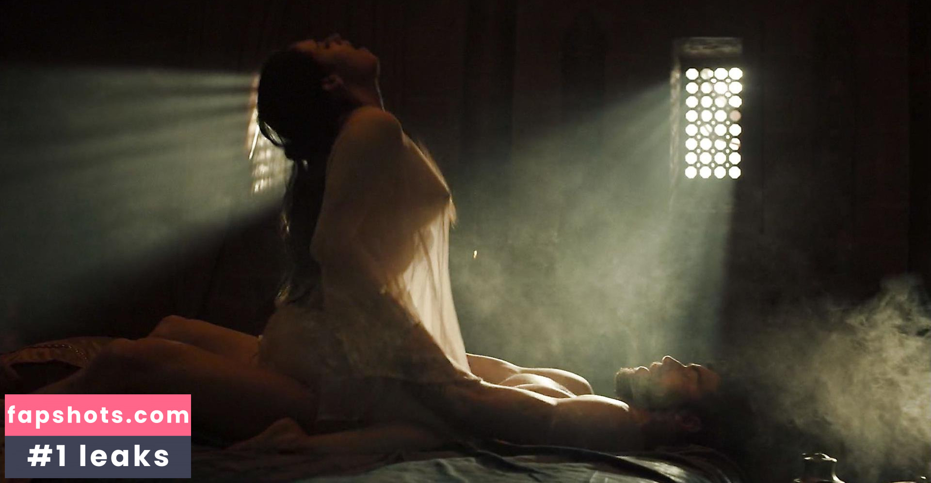 Jeanine Mason gallery photo #28