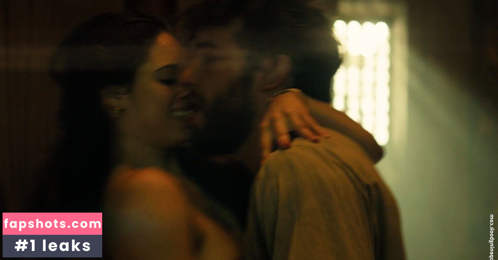 Jeanine Mason gallery photo #7