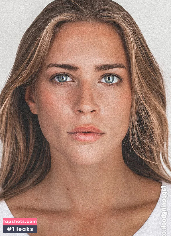 Jeanne Goursaud gallery photo #5