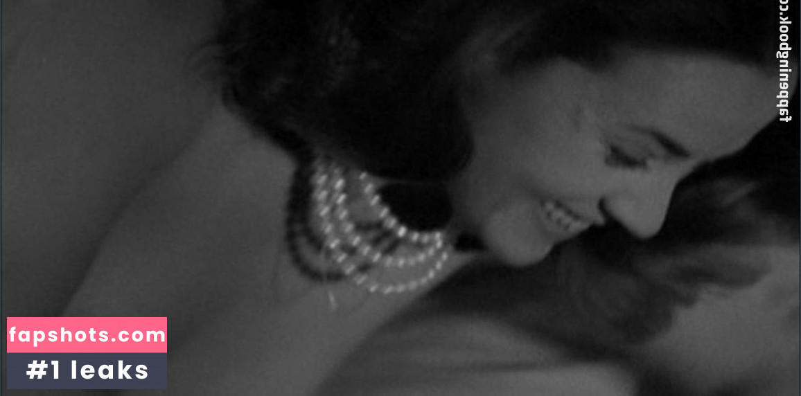 Jeanne Moreau nude babe gallery