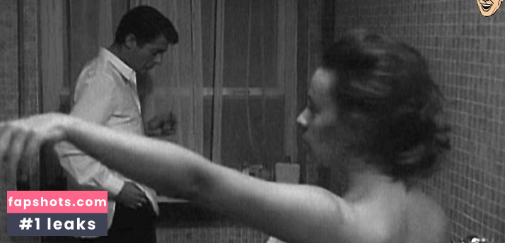 Jeanne Moreau gallery photo #15