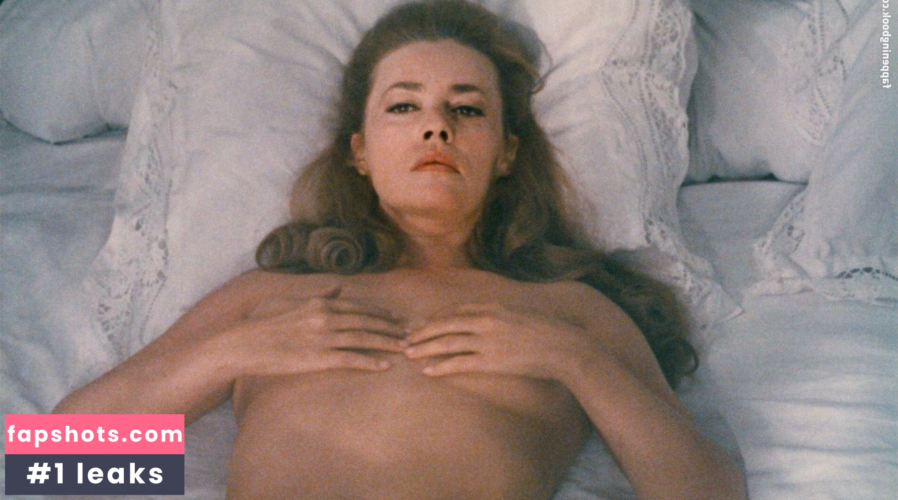 Jeanne Moreau gallery photo #7