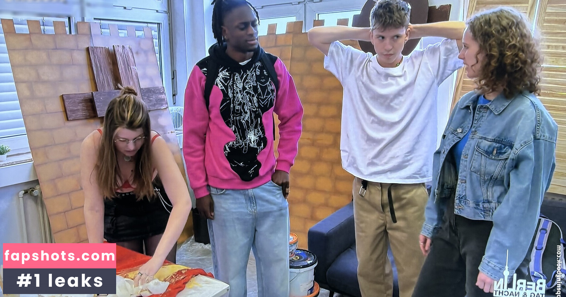 Jeanne.Zeitler nude babe gallery