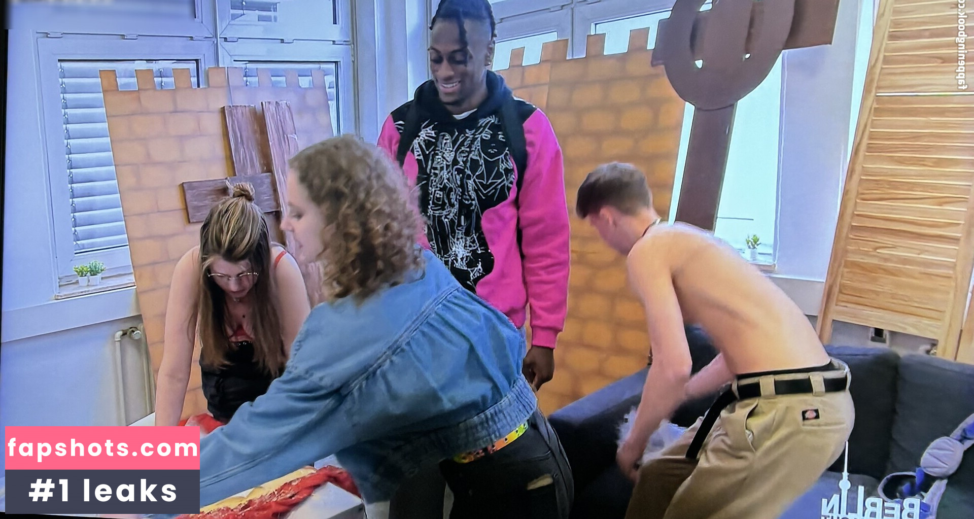 Jeanne.Zeitler Nude Leaks OnlyFans Photos #26 - LeakJerk