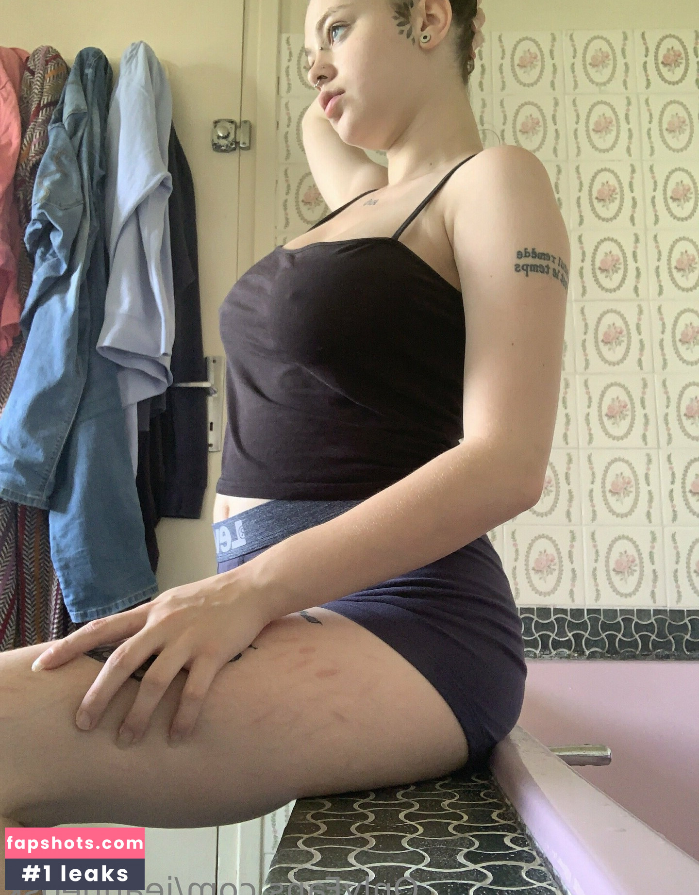 jeanneosk Nude Leaks OnlyFans Photos #6 - LeakJerk