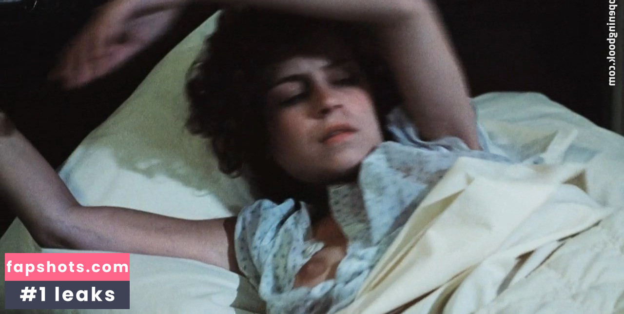 Jeannie Elias gallery photo #2