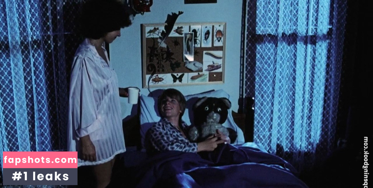 Jeannie Elias gallery photo #3