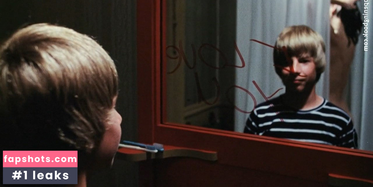 Jeannie Elias gallery photo #7