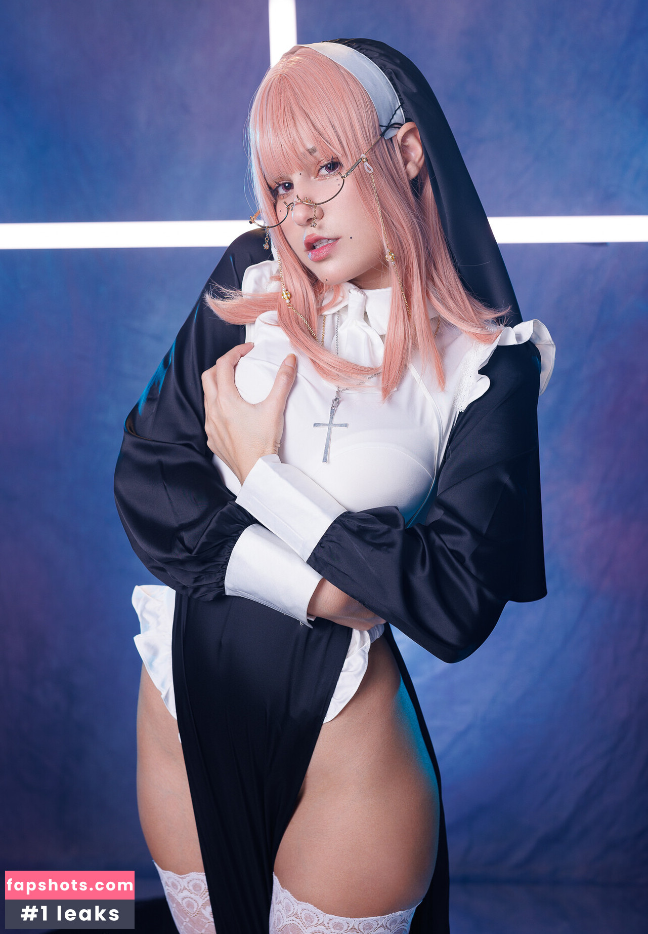 JeanWanWan gallery photo #184