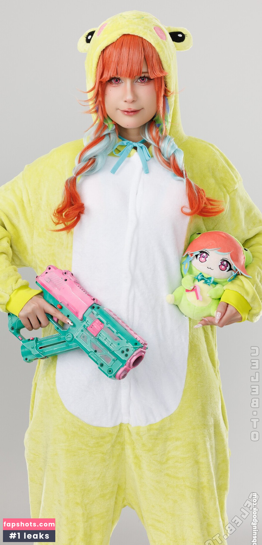 JeanWanWan gallery photo #31