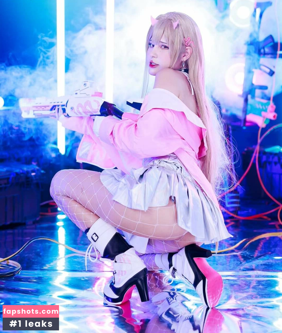 JeanWanWan gallery photo #320