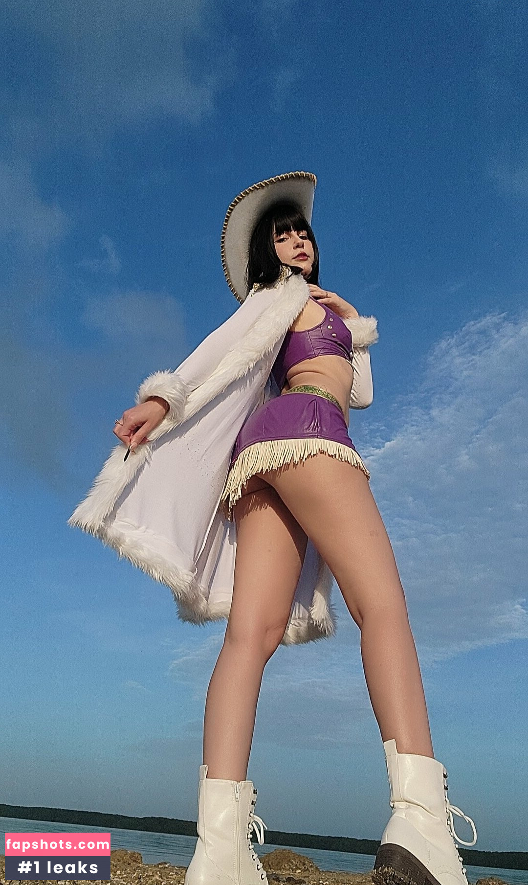 JeanWanWan gallery photo #350