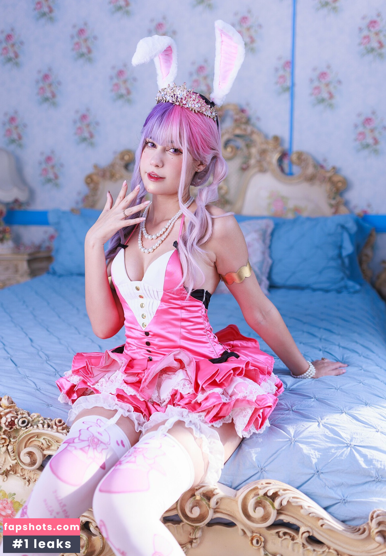 JeanWanWan gallery photo #367