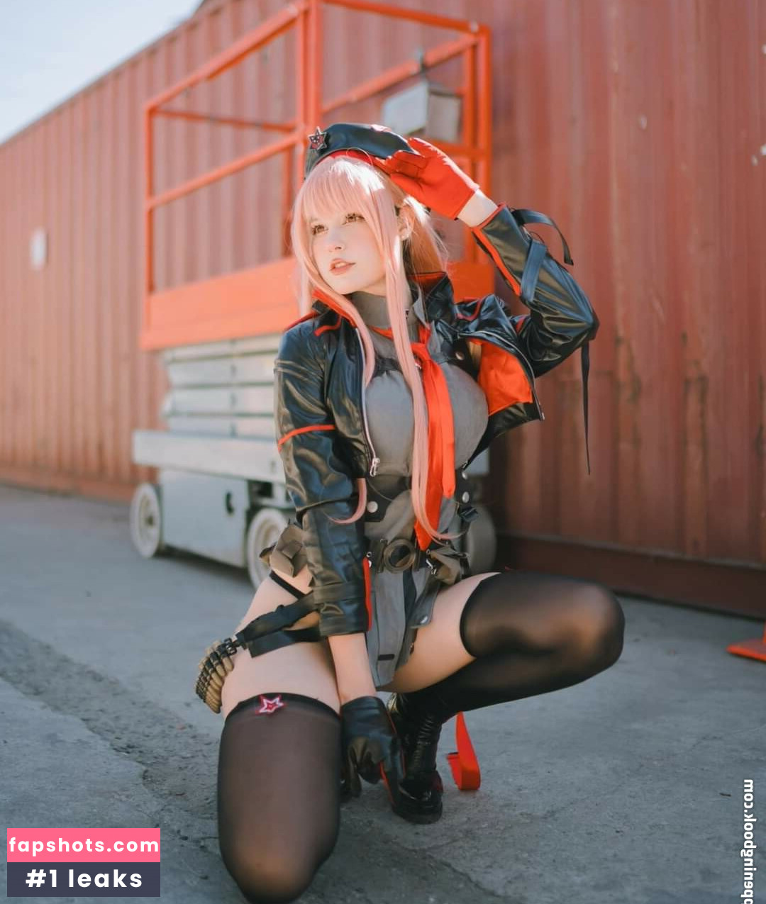 JeanWanWan gallery photo #375