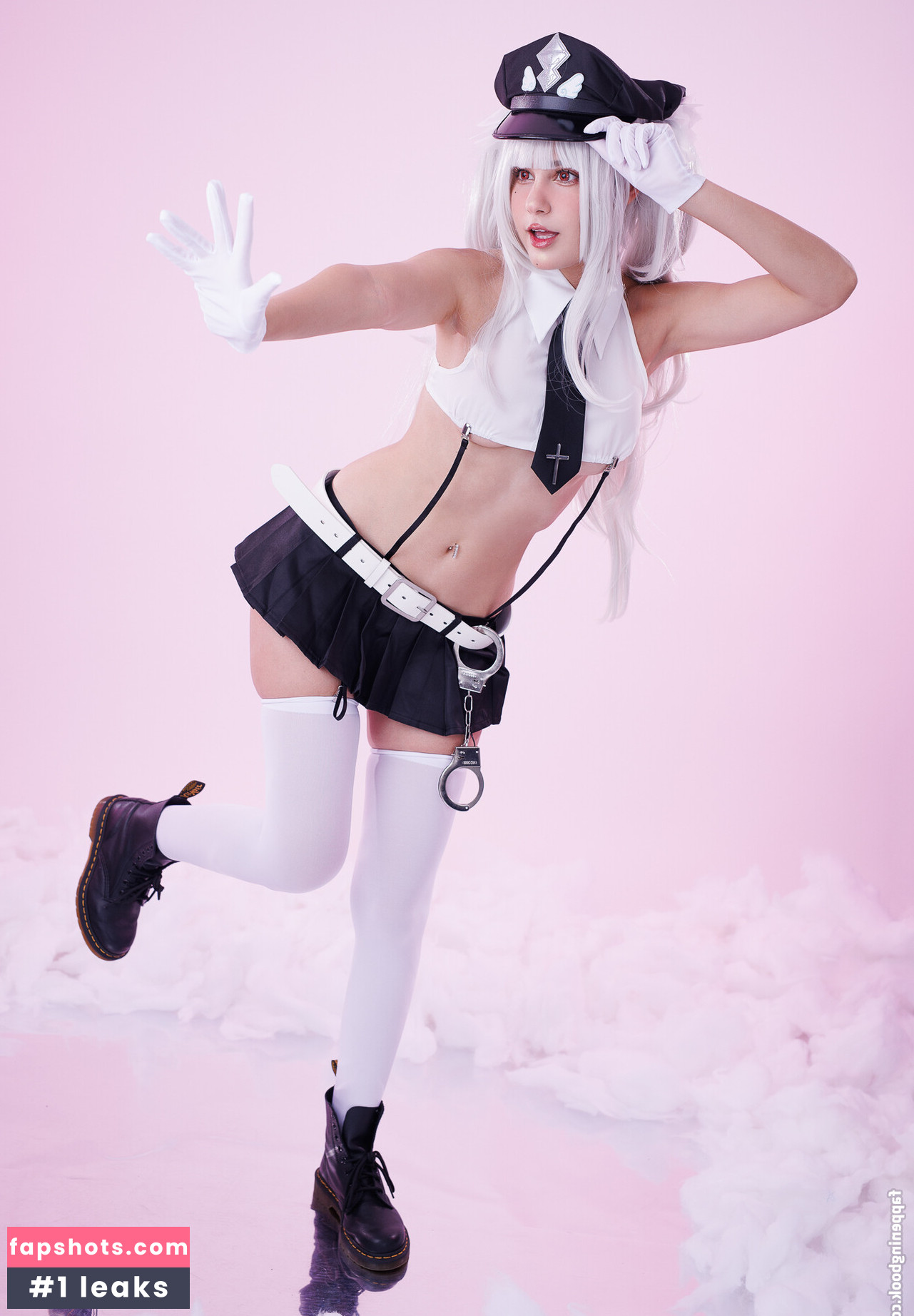 JeanWanWan gallery photo #42