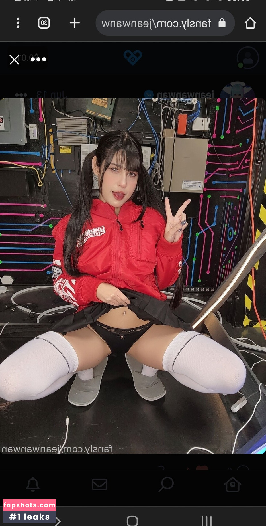 JeanWanWan gallery photo #457