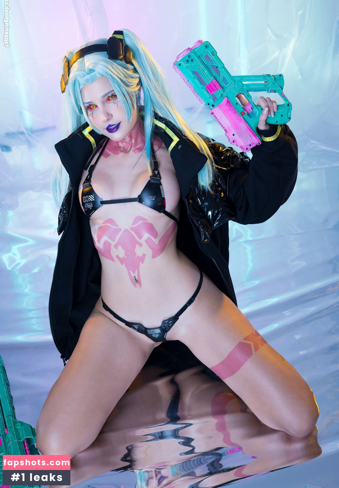 JeanWanWan gallery photo #503