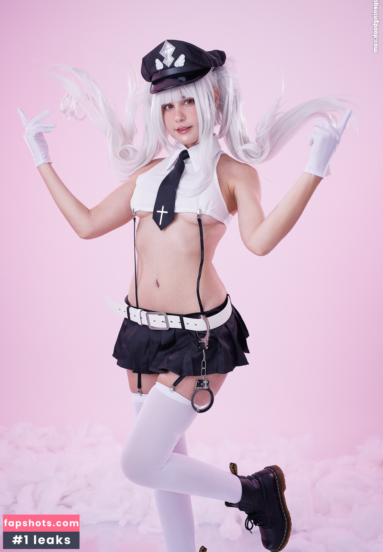 JeanWanWan gallery photo #54