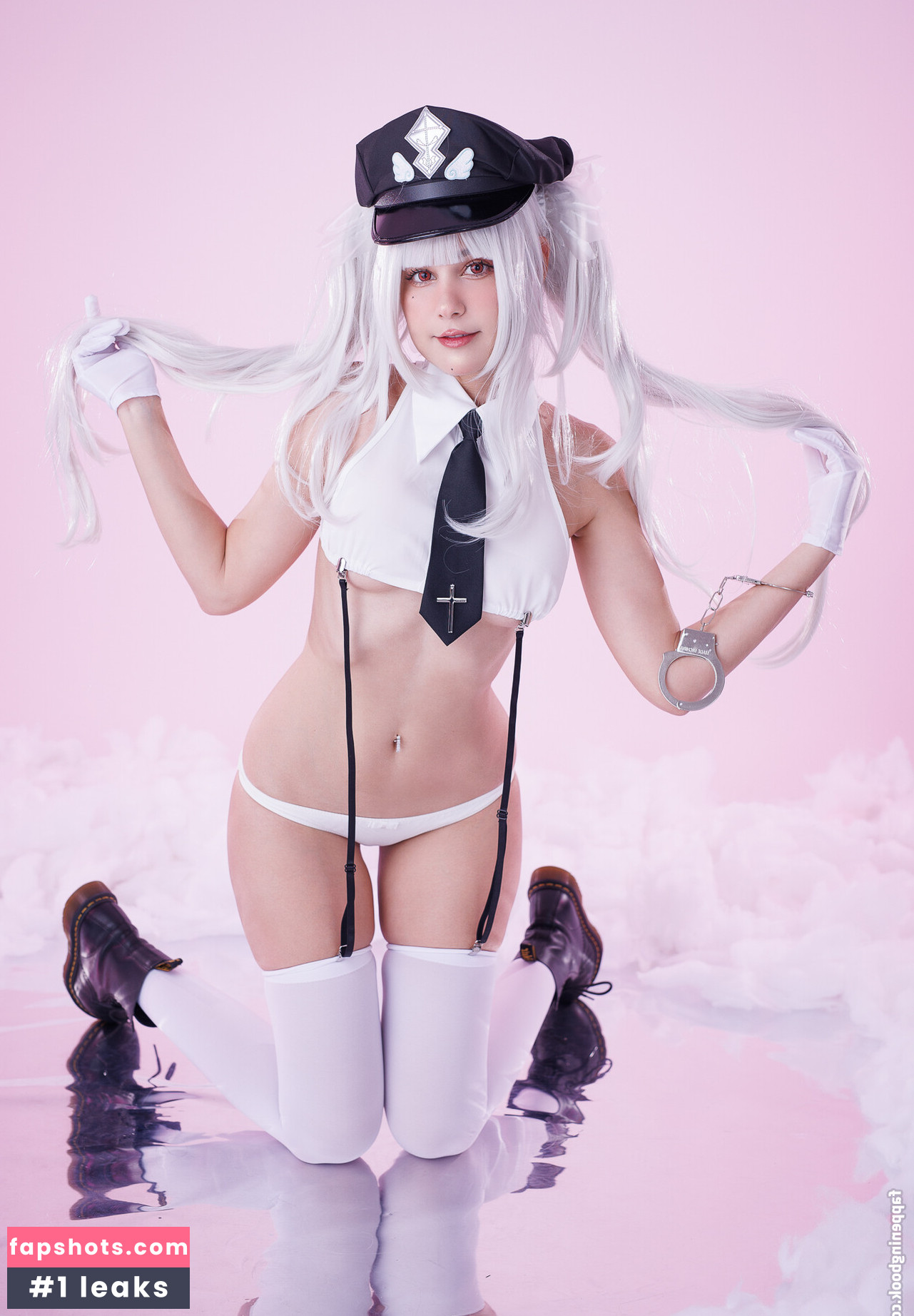 JeanWanWan gallery photo #55