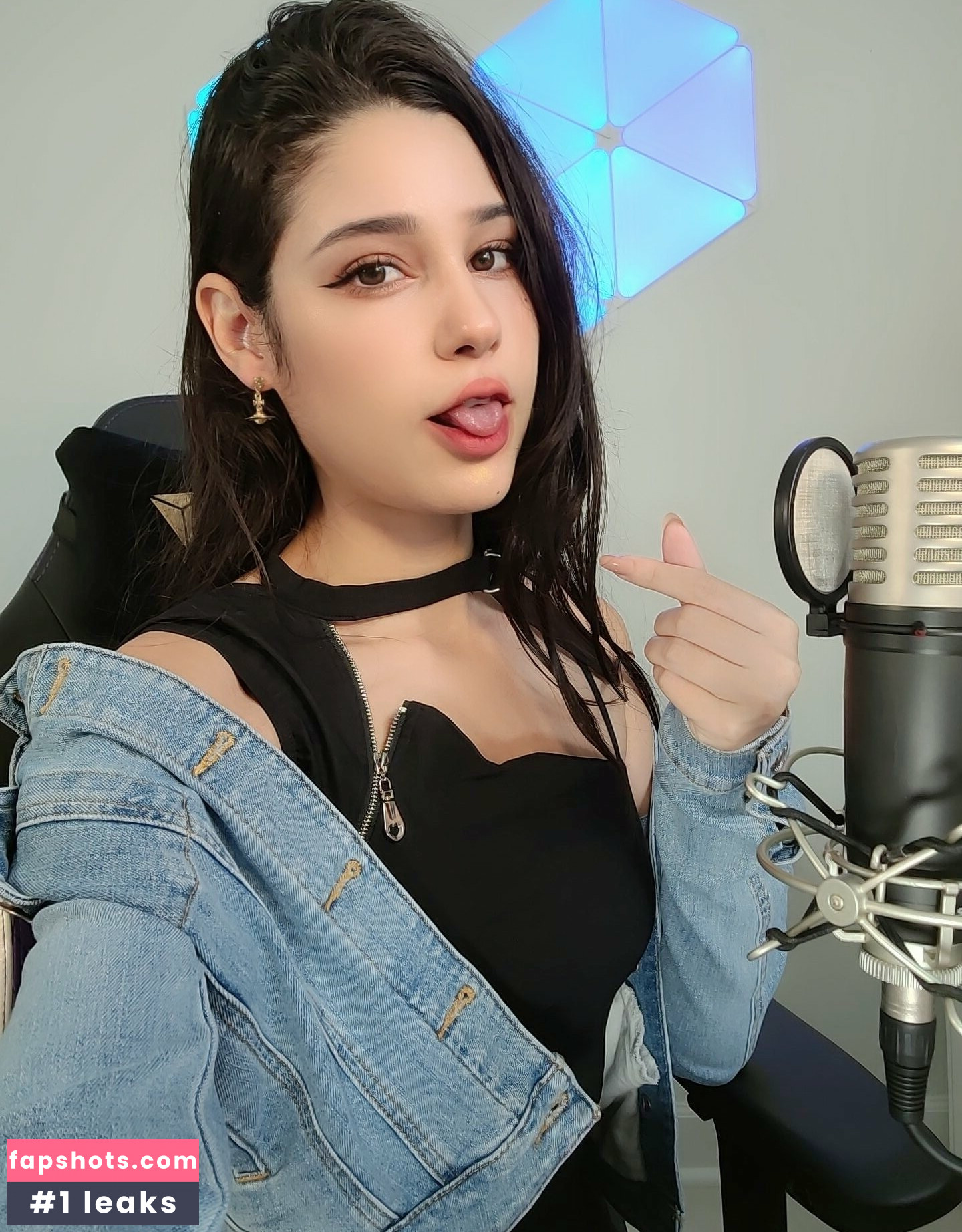 JeanWanWan gallery photo #580