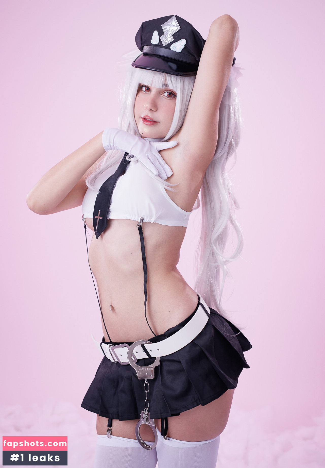 JeanWanWan gallery photo #60