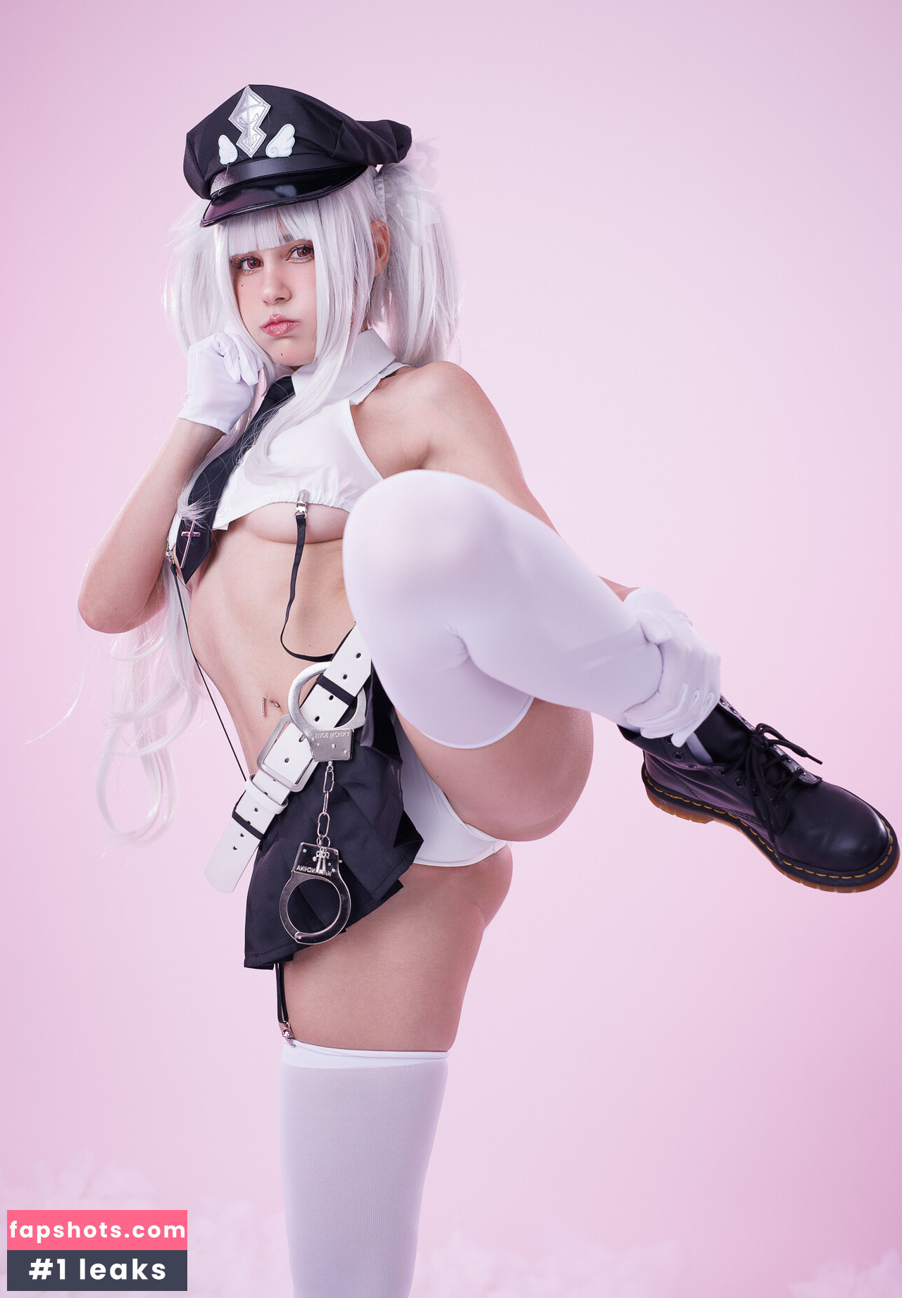 JeanWanWan gallery photo #61