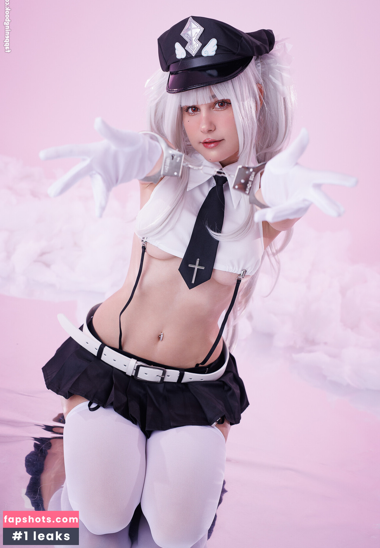 JeanWanWan gallery photo #62