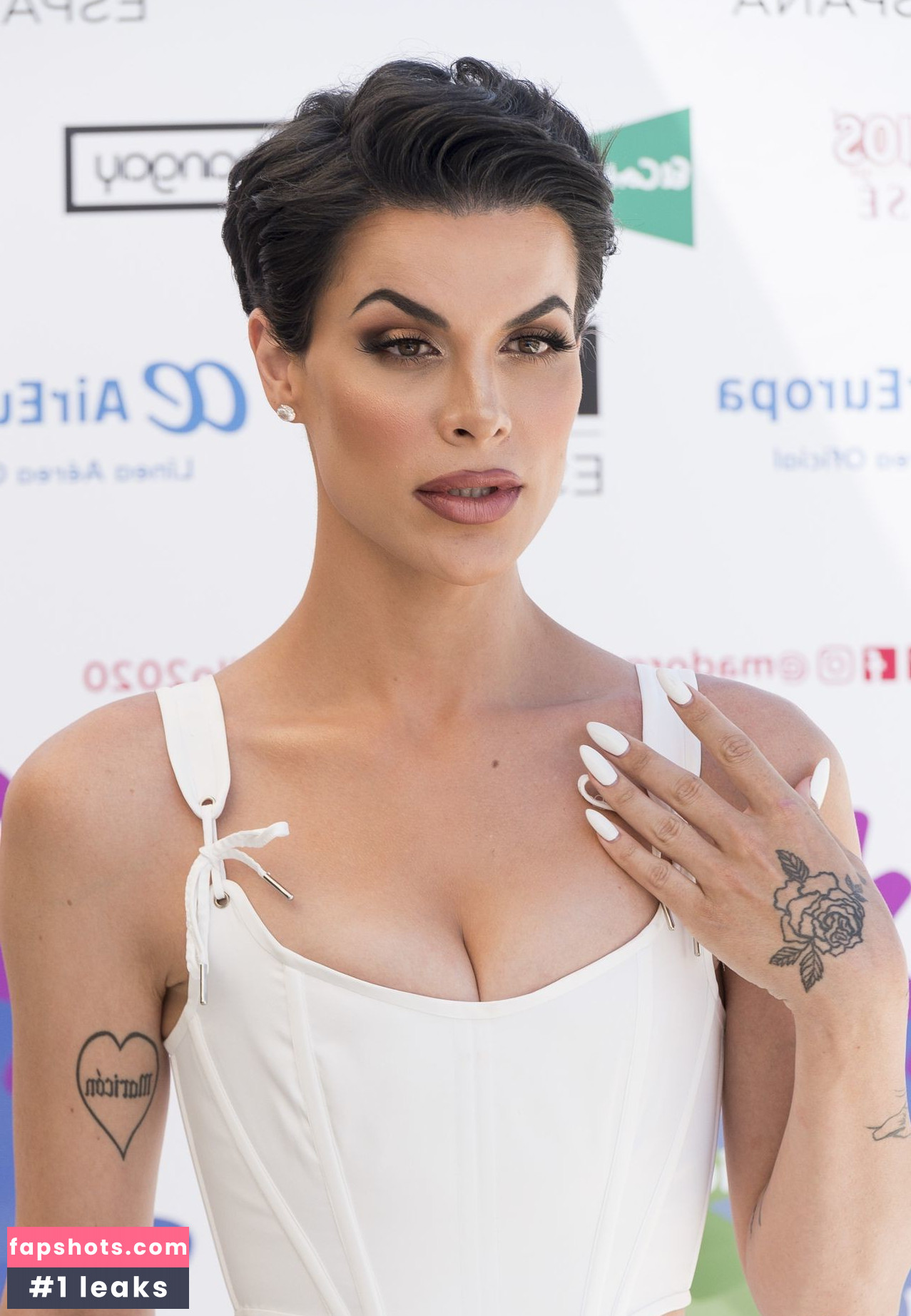 Jedet Sanchez nude babe gallery