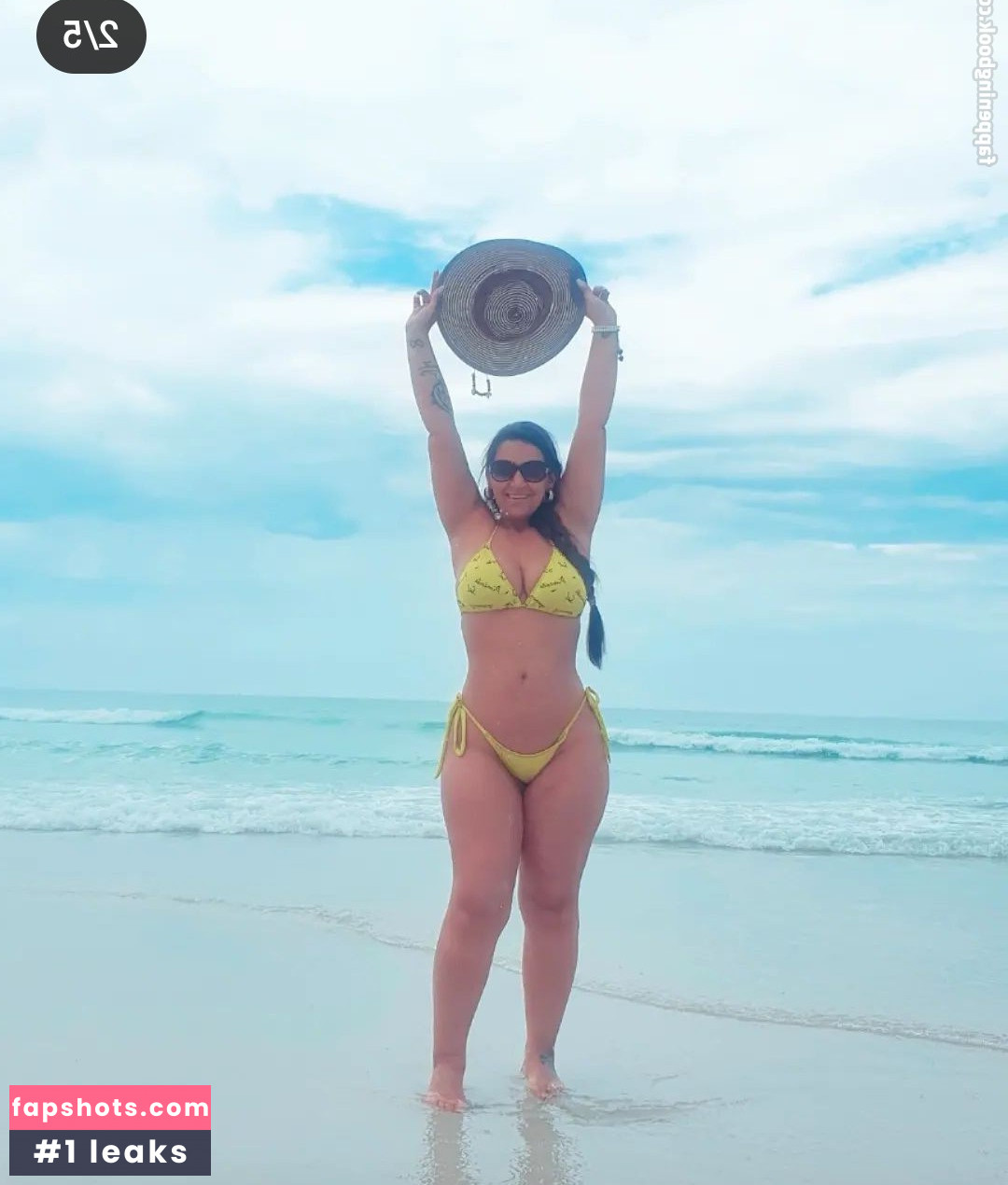 Jee Trindade gallery photo #6