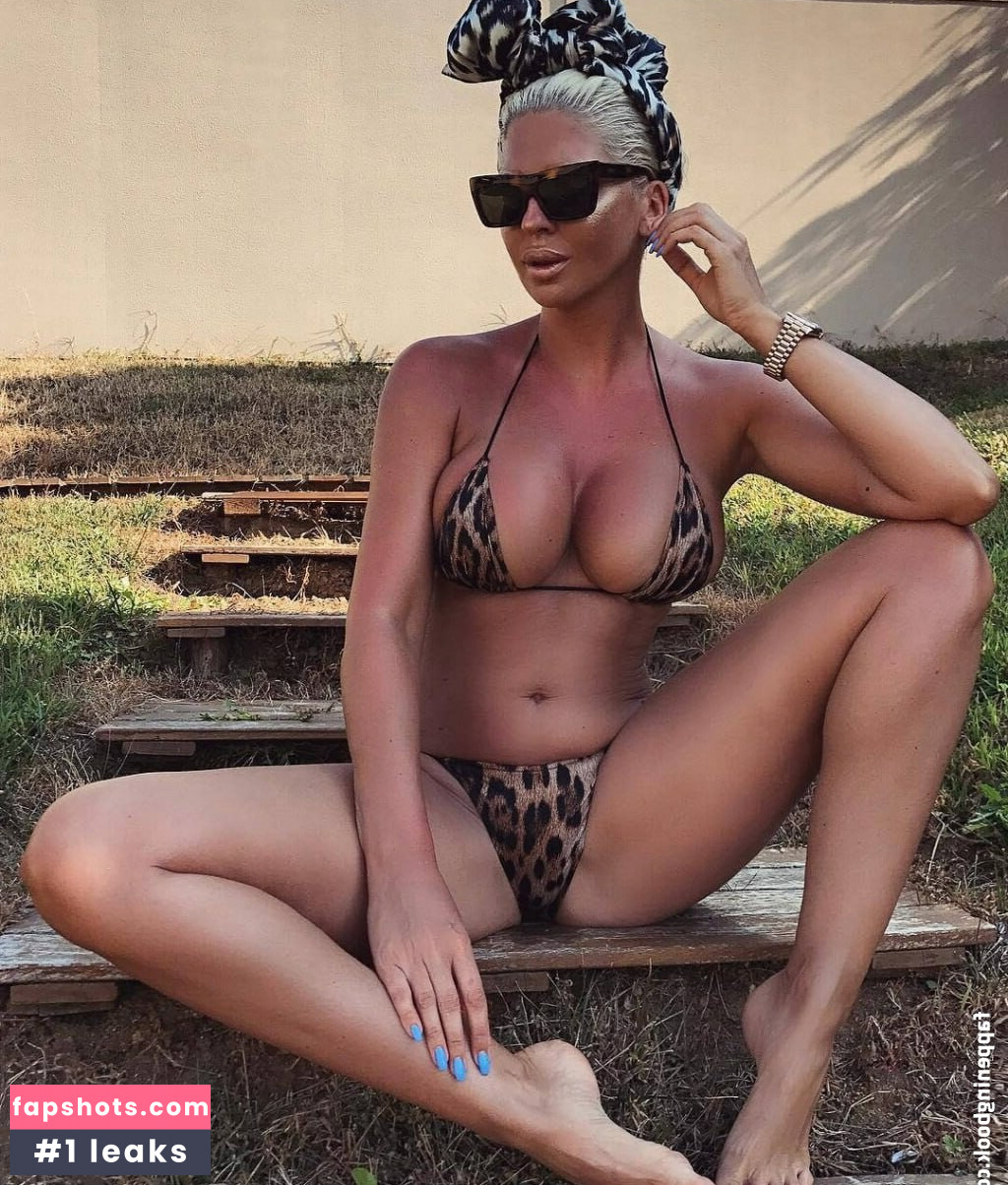 Jelena Karleusa Nude Leaks OnlyFans Photos #16 - LeakJerk