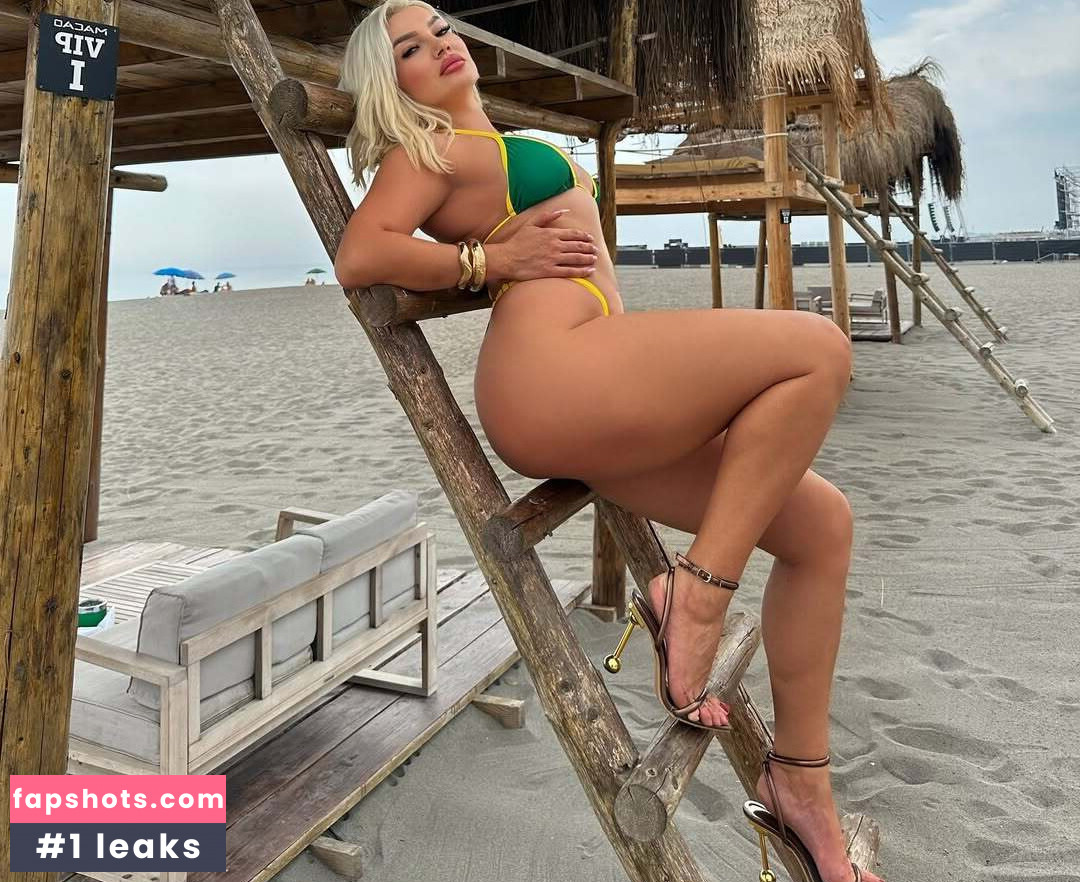 Jelena Savic gallery photo #14