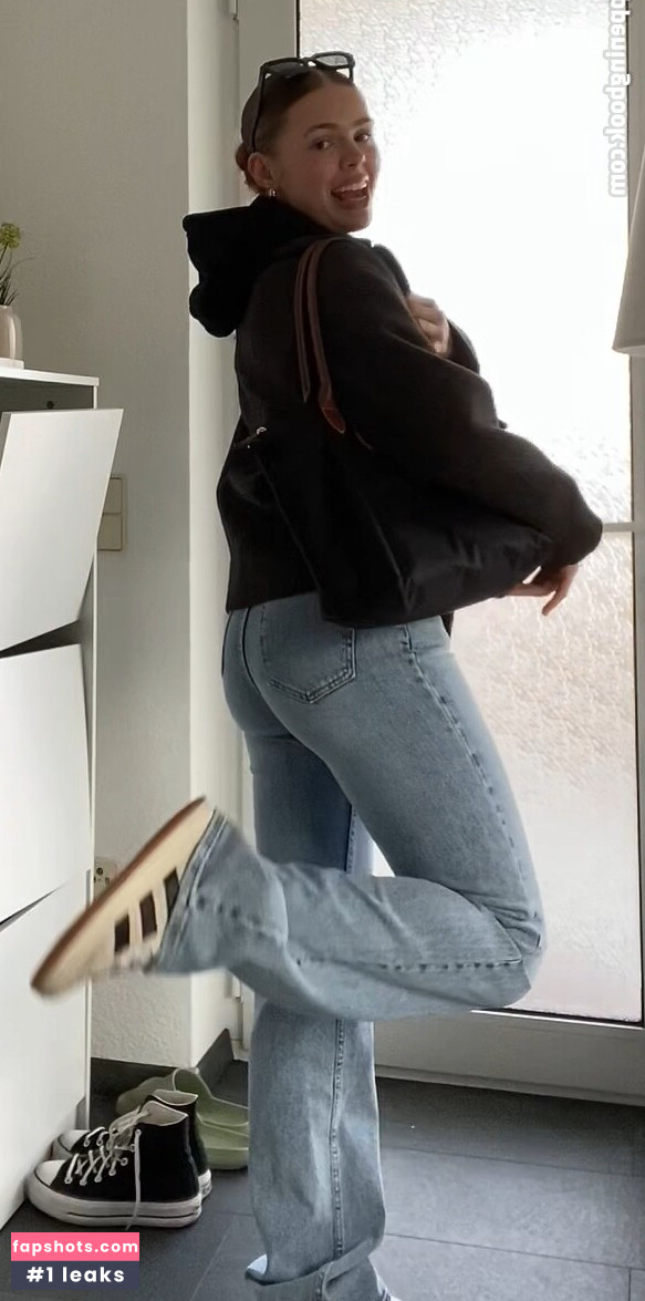 Jellefeline gallery photo #48